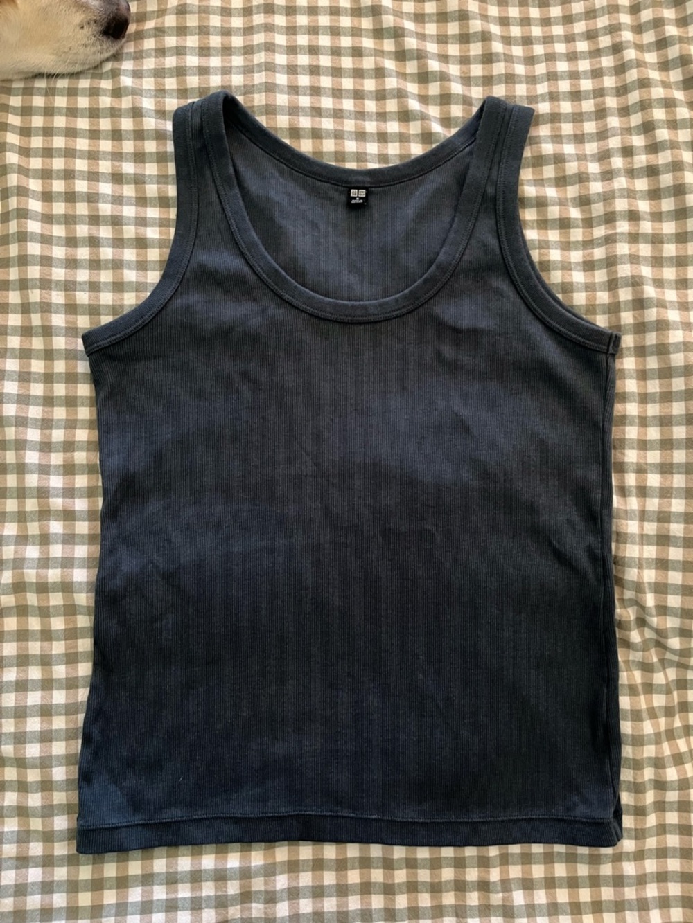 Uniqlo Soft Ribbed Tank Top - Picture 10 of 12